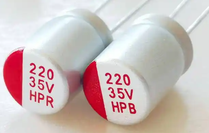 固態(tài)電容的性能特點(diǎn)有哪些？